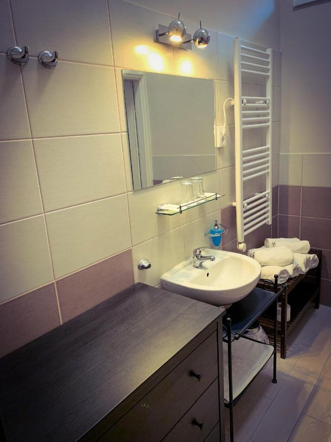 Garda Hotel Szombathely Buitenkant foto